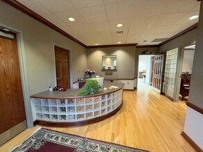 400 Emery Dr, Birmingham, AL for lease Interior Photo- Image 2 of 6