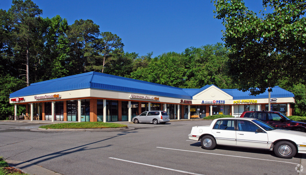 1215 George Washington Memoria Hwy, Yorktown, VA for lease - Building Photo - Image 3 of 4