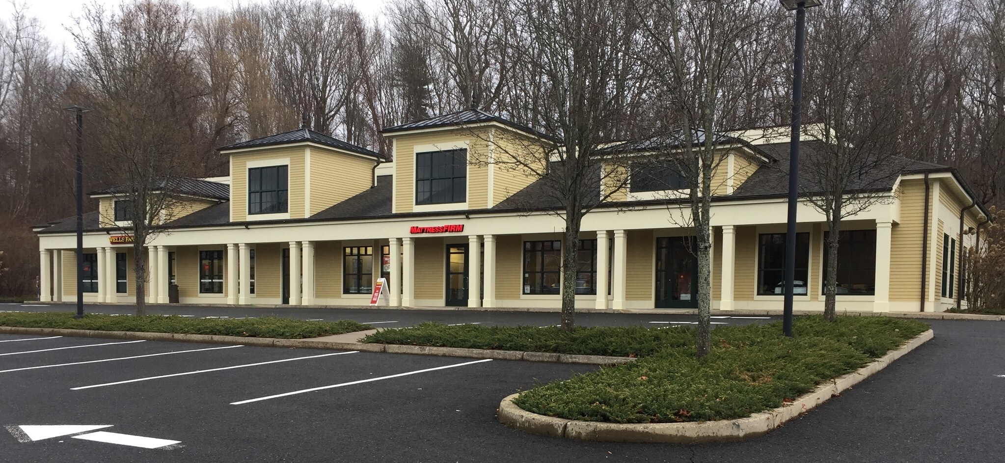 229 Main St S, Southbury, CT 06488 OfficeRetail for Lease