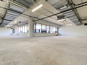 2701 Ocean Park Blvd, Santa Monica, CA for lease Interior Photo- Image 1 of 4