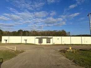 944 Highway 15 N, New Albany, MS for lease Building Photo- Image 2 of 12