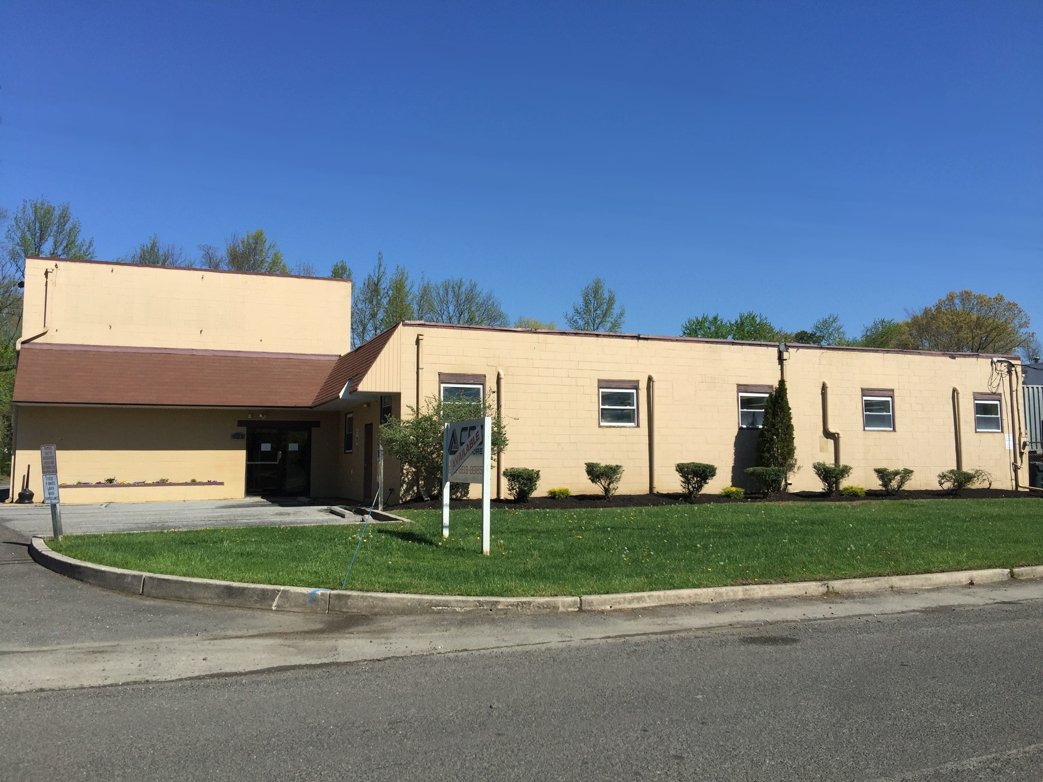 214 Cherry Ave, Voorhees, NJ for lease Building Photo- Image 1 of 5