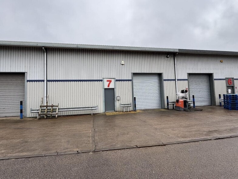 Mainstream Way, Birmingham for lease - Building Photo - Image 2 of 14