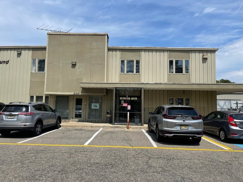 200 Corporate Cir, Toms River, NJ for lease - Building Photo - Image 1 of 12