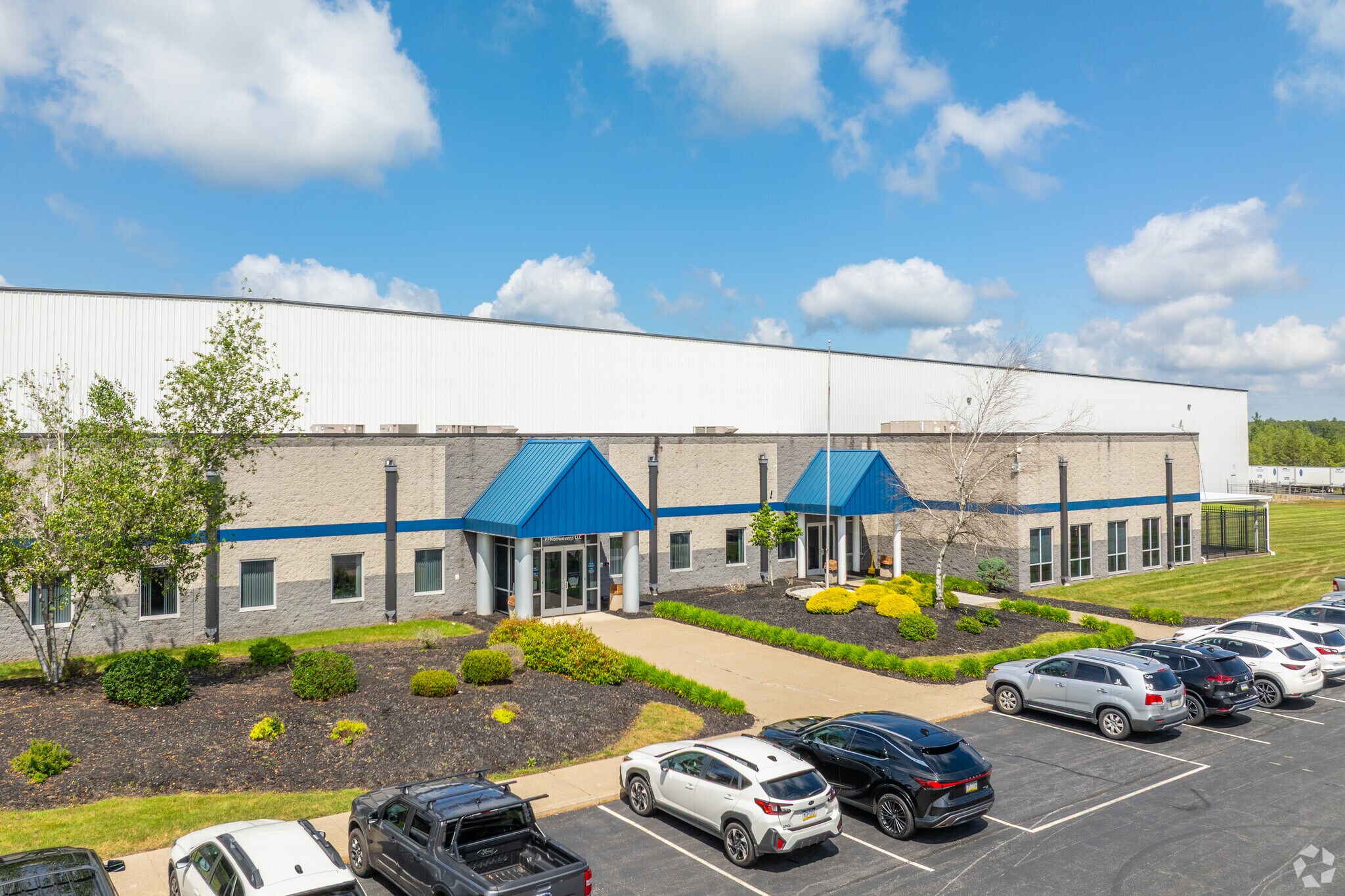 69 Green Mountain Rd, Hazleton, PA for lease Primary Photo- Image 1 of 13