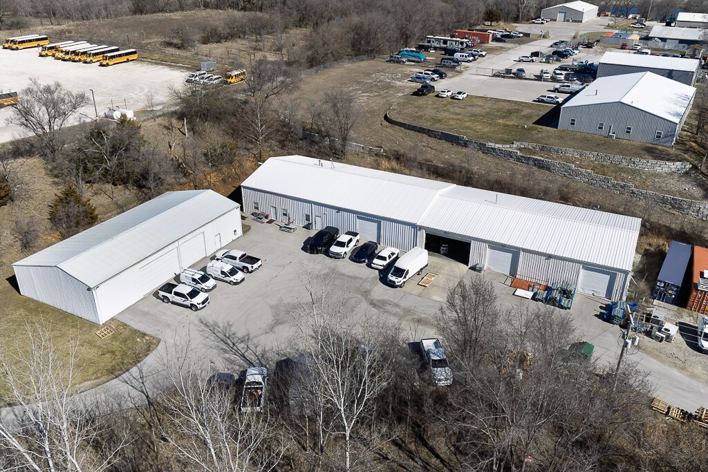 Industrial Complex portfolio of 2 properties for sale on LoopNet.com Building Photo- Image 1 of 8