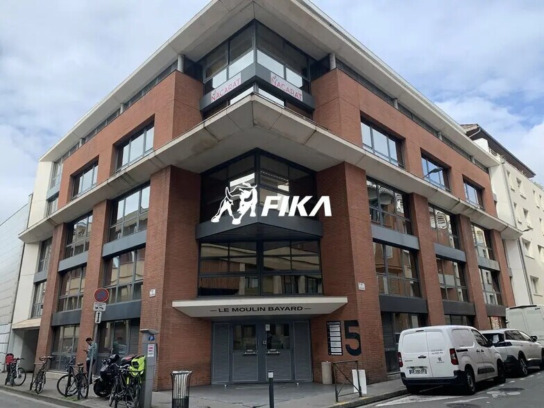 Office in Toulouse for lease - Building Photo - Image 1 of 10