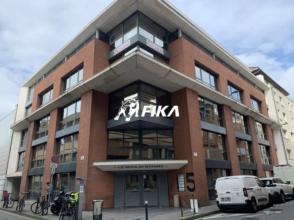 Office in Toulouse for lease Building Photo- Image 1 of 11