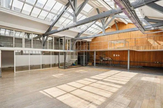 3 Passage Saint-Sébastien, Paris for lease Interior Photo- Image 1 of 14