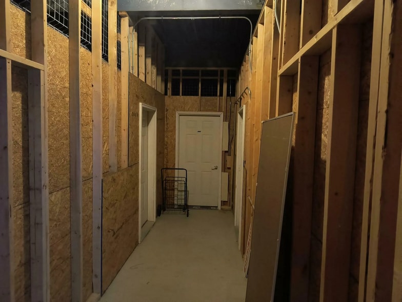 123-125 N Main St, Crown Point, IN for sale - Interior Photo - Image 3 of 6