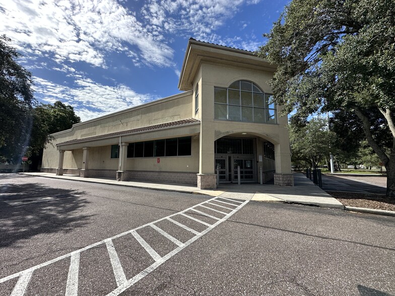 3917 N Nebraska Ave, Tampa, FL for lease - Building Photo - Image 3 of 17