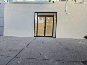 72 Van Dyke St, Brooklyn, NY for lease Interior Photo- Image 2 of 4