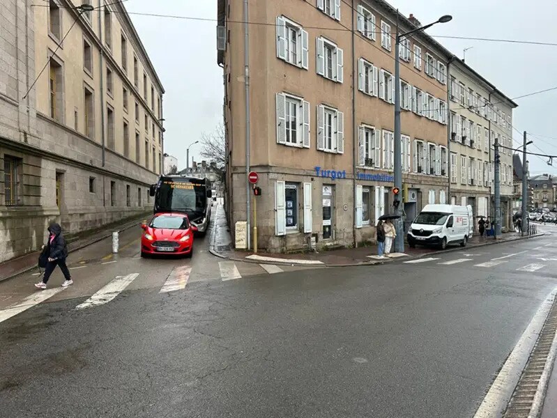 Vente Commerce 64 m² - Photo 1