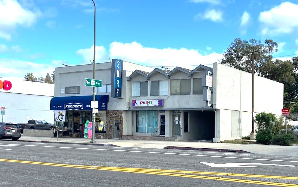 22026-22030 Ventura Blvd, Woodland Hills, CA for lease Building Photo- Image 1 of 9