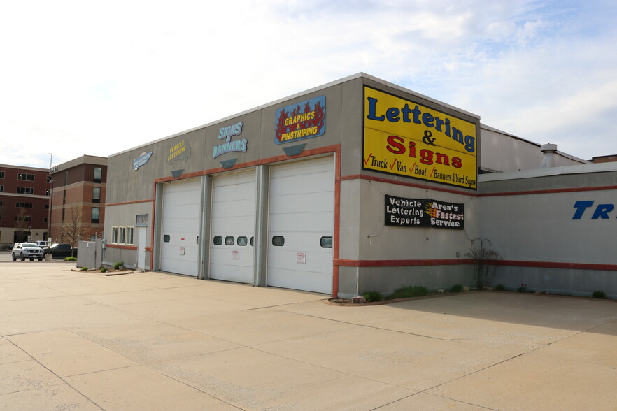 324 3rd St S, La Crosse, WI for lease - Building Photo - Image 3 of 6