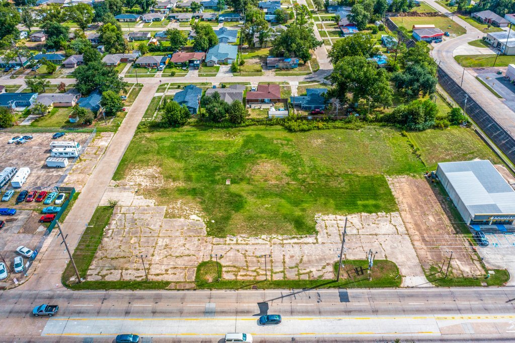 2801 Gerstner Memorial Dr, Lake Charles, LA for sale Primary Photo- Image 1 of 16