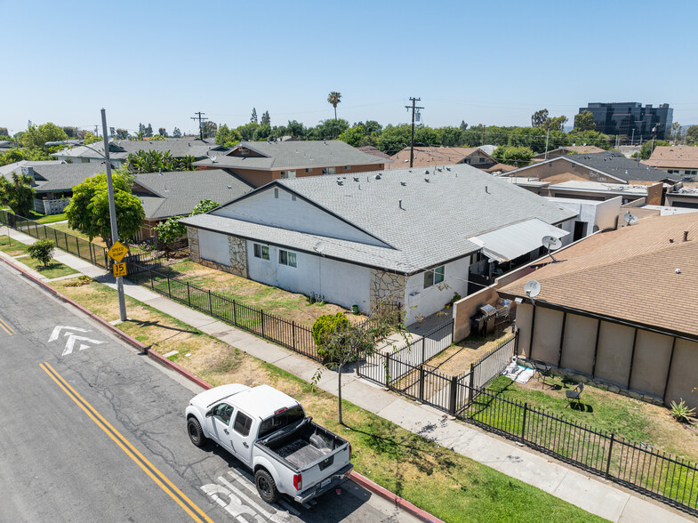 1811 W Glen Ave, Anaheim, CA 92801 - Multifamily for Sale | LoopNet