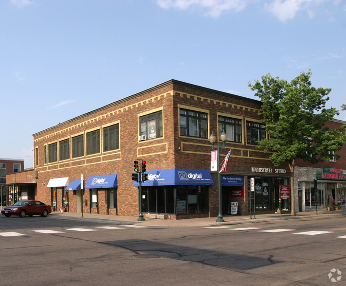 1004 Mainstreet, Hopkins, MN for sale - Building Photo - Image 1 of 1