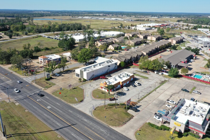 1423 Brazos Dr, Huntsville, TX for sale - Building Photo - Image 3 of 6