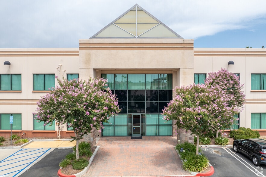 1955 Chicago Ave, Riverside, CA for lease - Building Photo - Image 3 of 4