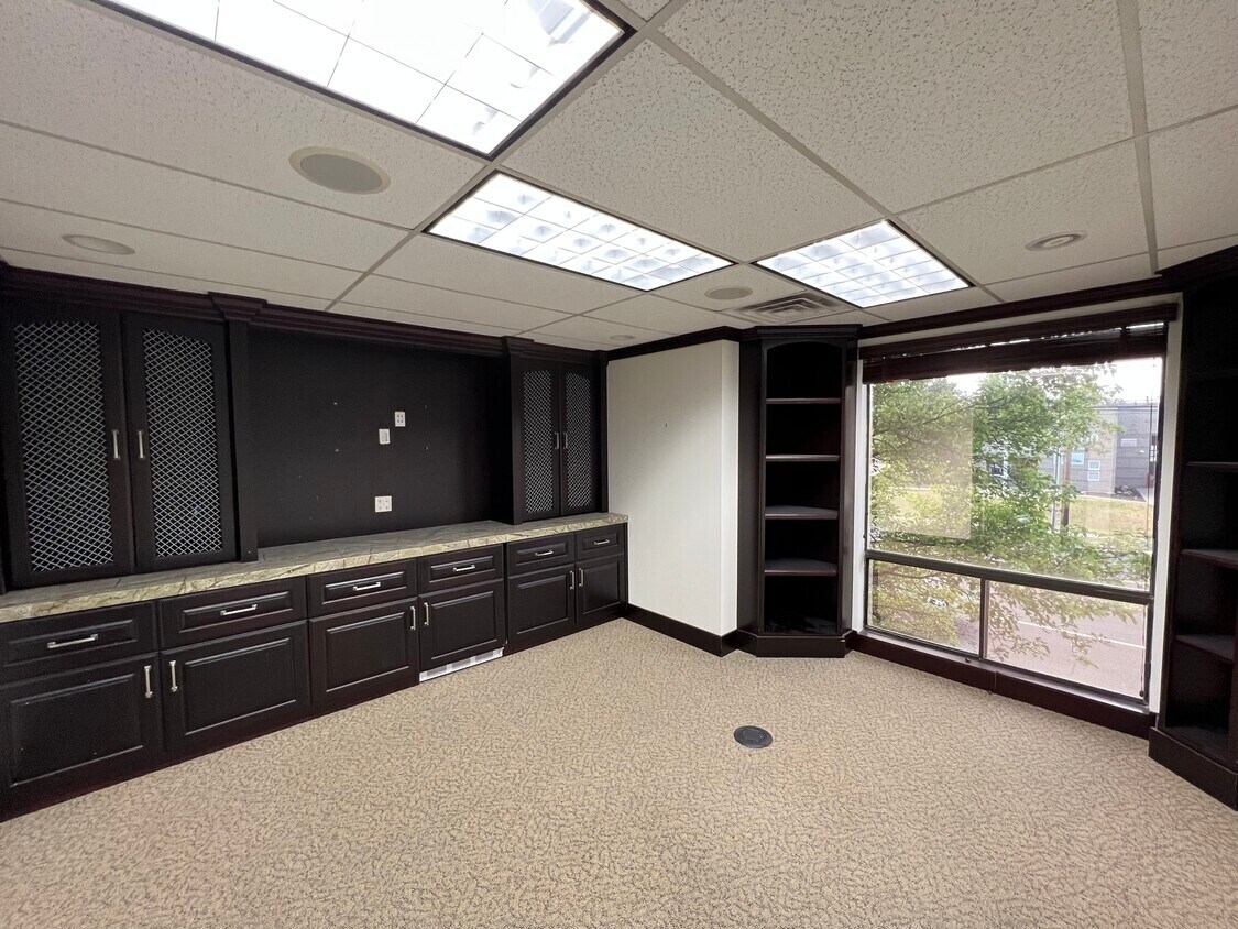 1787 Fort Union Blvd, Salt Lake City, UT for lease Building Photo- Image 1 of 1