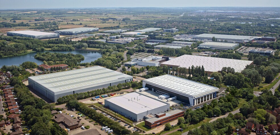 45 Yeomans Dr, Milton Keynes for lease - Building Photo - Image 3 of 7