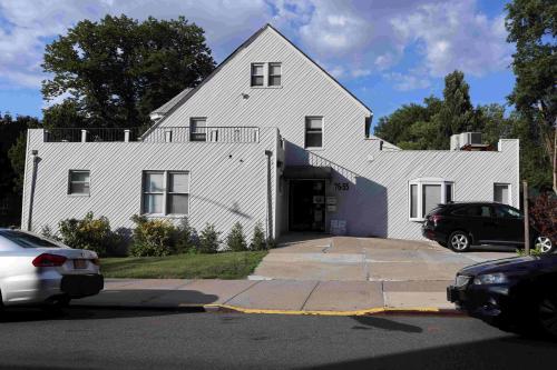 7665 Austin St, Forest Hills, NY for sale - Primary Photo - Image 1 of 1