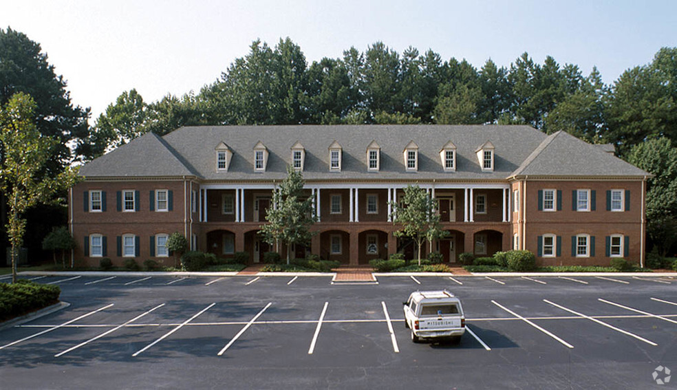 1370 Center Dr, Dunwoody, GA for lease - Building Photo - Image 3 of 6