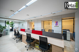 Office in Madrid, MAD for lease Interior Photo- Image 2 of 12