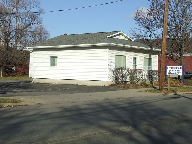 394 E 14th St, Elmira Heights, NY for sale - Primary Photo - Image 1 of 1