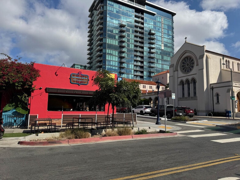 2706 5th Ave, San Diego, CA for lease - Building Photo - Image 2 of 9