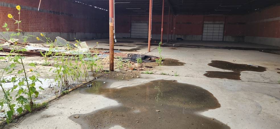 2621 Lipan St, Corpus Christi, TX for sale - Building Photo - Image 3 of 11