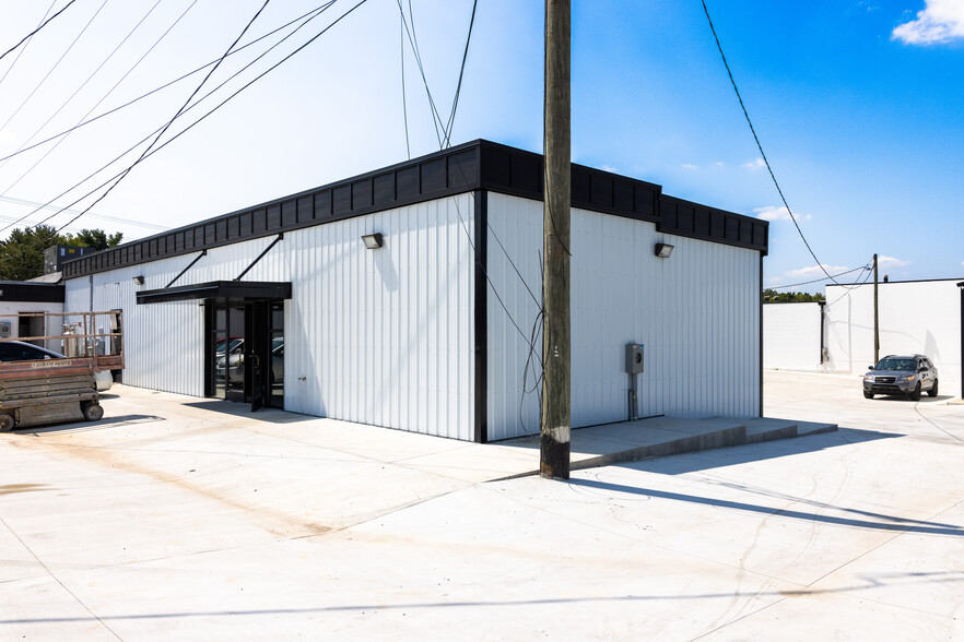 2805 Fort Campbell Blvd, Clarksville, TN for lease - Building Photo - Image 3 of 6