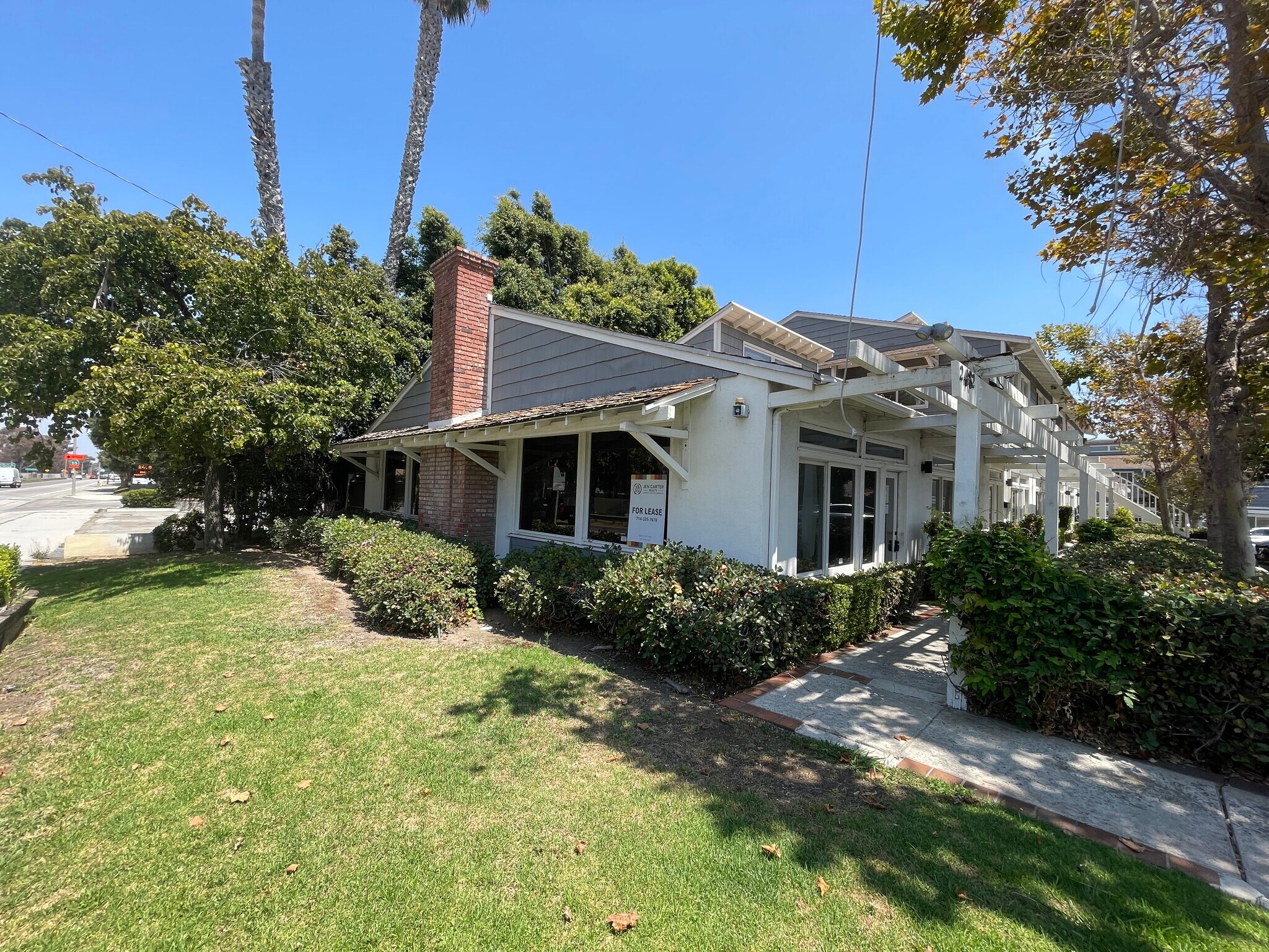 2482 Newport Blvd, Costa Mesa, CA for sale Primary Photo- Image 1 of 1