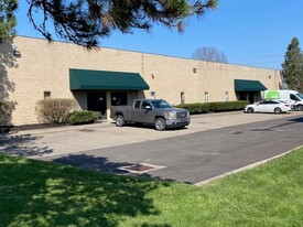 Freeway Business Park Bldg #12 - Warehouse