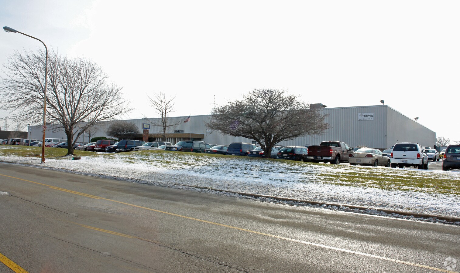 62476253 W 74th St, Bedford Park, IL 60638