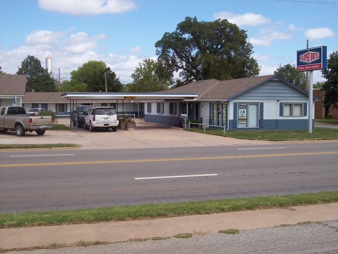 522 W 14th St, Harper, KS for sale Primary Photo- Image 1 of 1