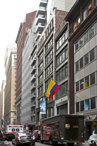 12 E 46th St, New York, NY for lease - Building Photo - Image 1 of 7