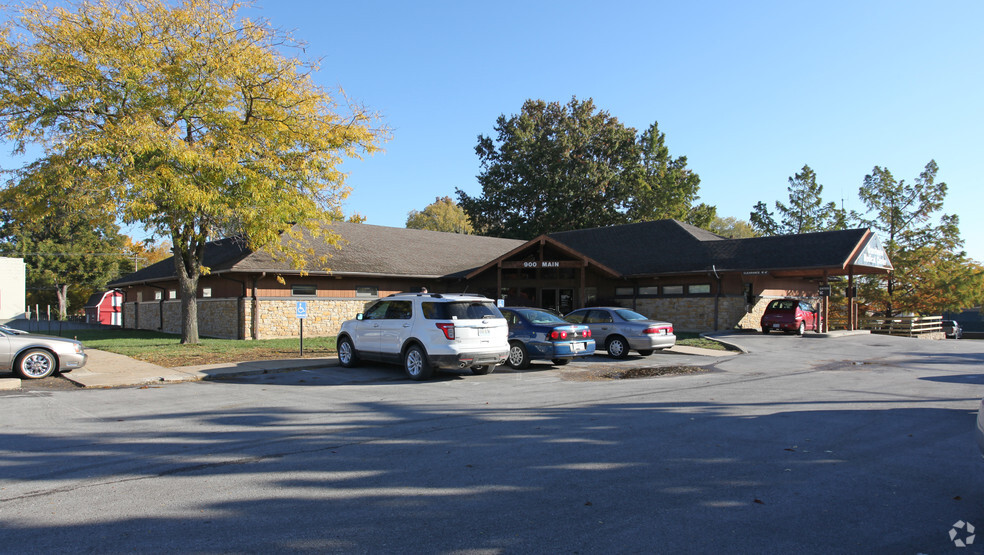 900 Main St, Grandview, MO for sale - Primary Photo - Image 1 of 1