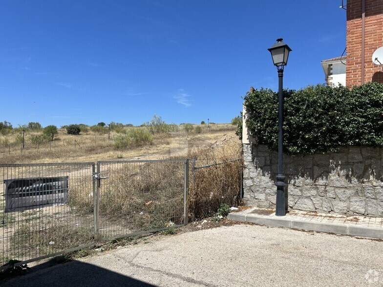 Land in Navas del Rey, Madrid for sale - Building Photo - Image 2 of 5