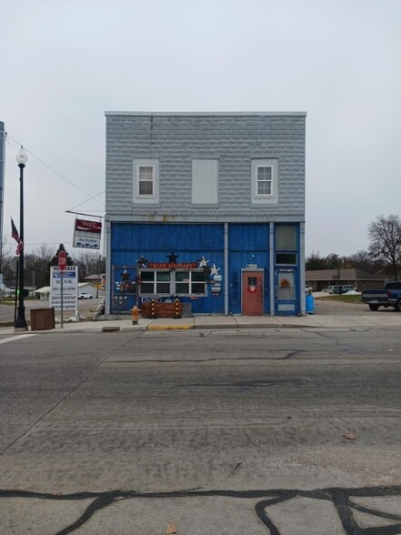 200 N Monroe St, Williamsport, IN for sale - Primary Photo - Image 1 of 3