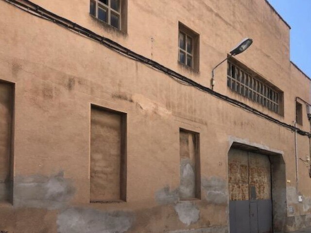 Retail in Tortosa, Tarragona for lease Building Photo- Image 1 of 7