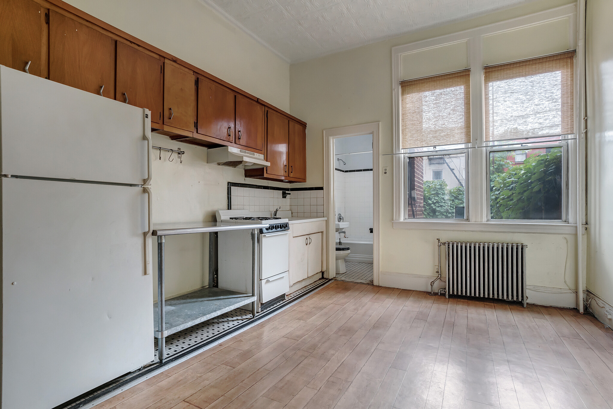 661 Metropolitan Ave, Brooklyn, NY 11211 Multifamily for Sale
