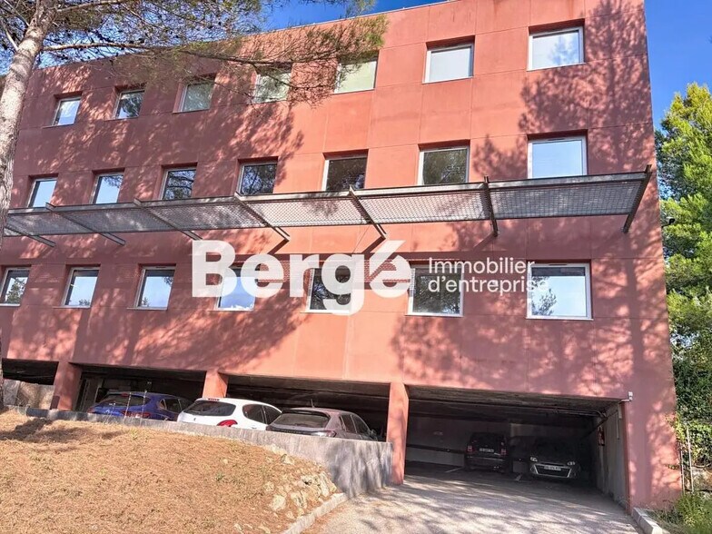 Office in SOPHIA ANTIPOLIS for lease - Building Photo - Image 2 of 8