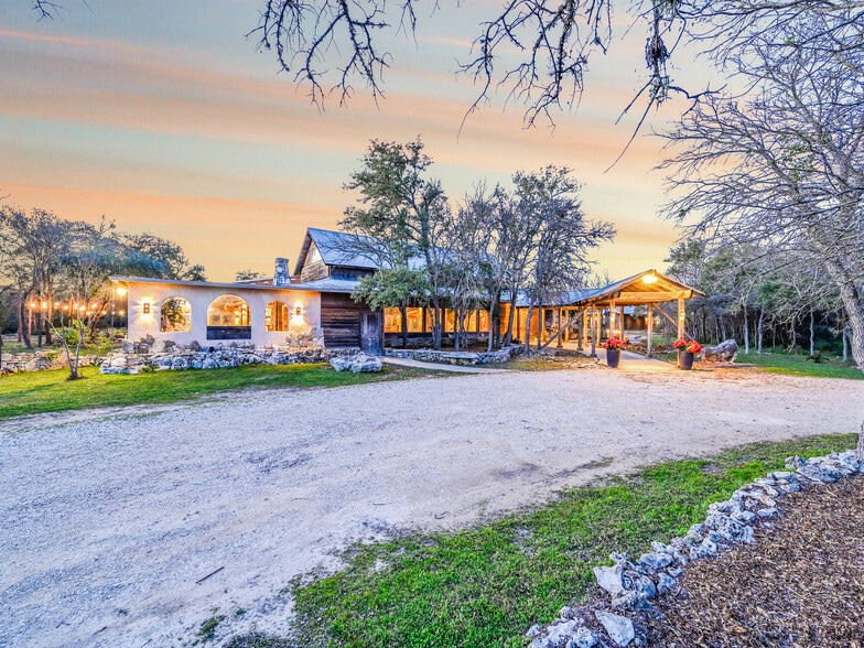 4550 Ranch to Market 967 rd, Buda, TX for sale - Building Photo - Image 2 of 41