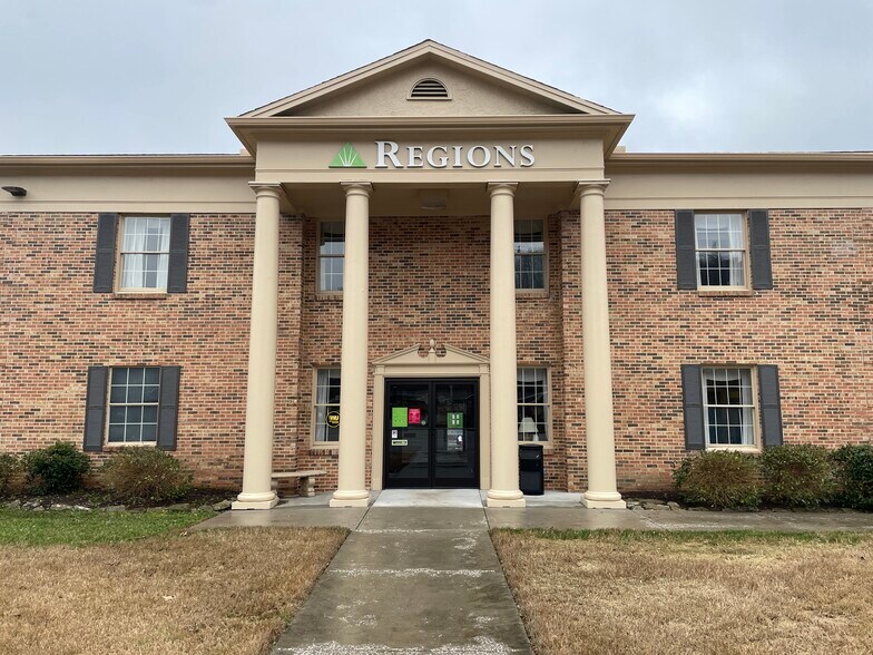 727 Main St, Oliver Springs, TN 37840