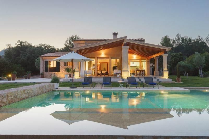 Land in Pollença, Islas Baleares for sale Building Photo- Image 1 of 23