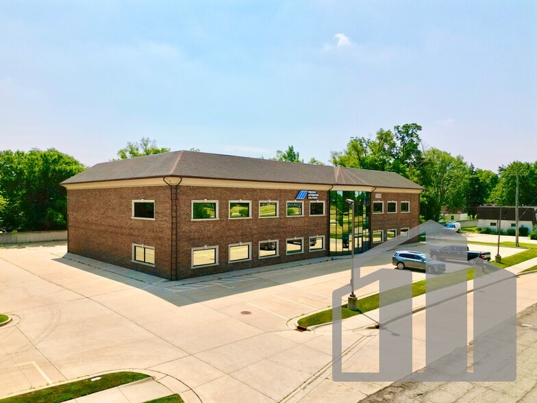 25560 Mound Rd, Warren, MI for sale - Building Photo - Image 2 of 11