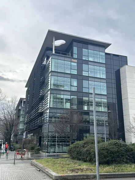 12 Avenue Tony Garnier, Lyon for lease - Building Photo - Image 1 of 7