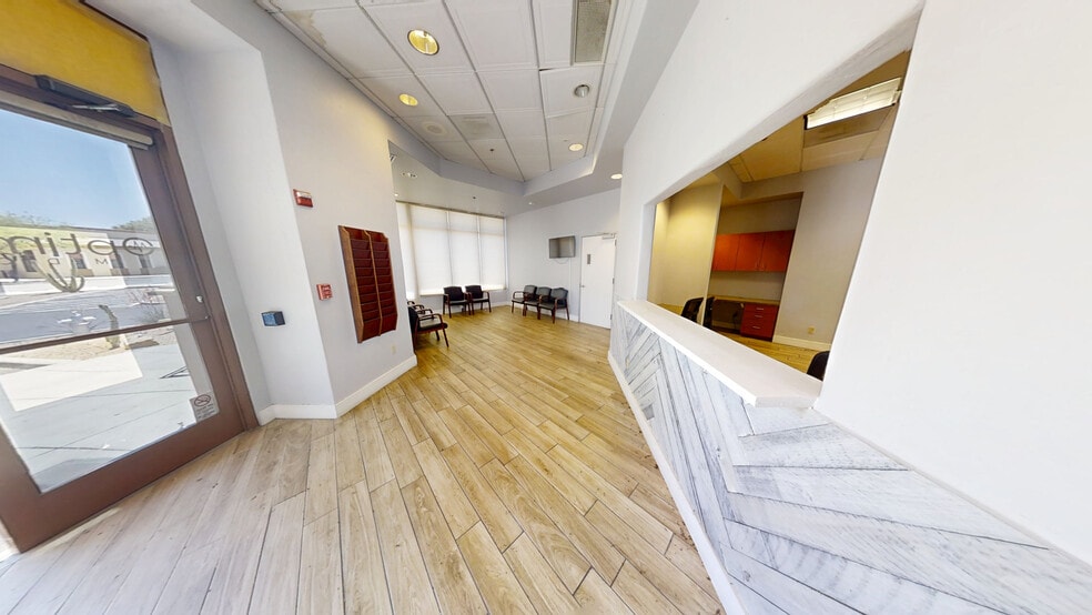 5981 E Grant Rd, Tucson, AZ for sale - Interior Photo - Image 3 of 5